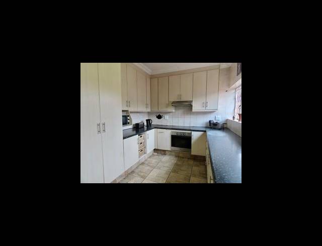 3 BEDROOM HOUSE FOR SALE IN PRIMROSE HILL
